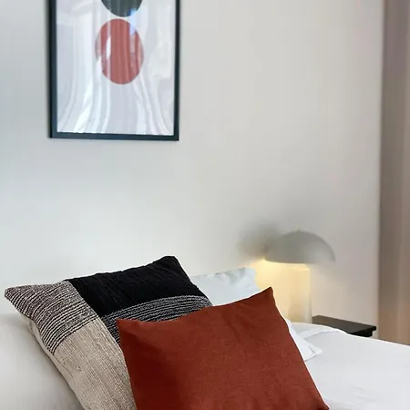 Laurent Apartment